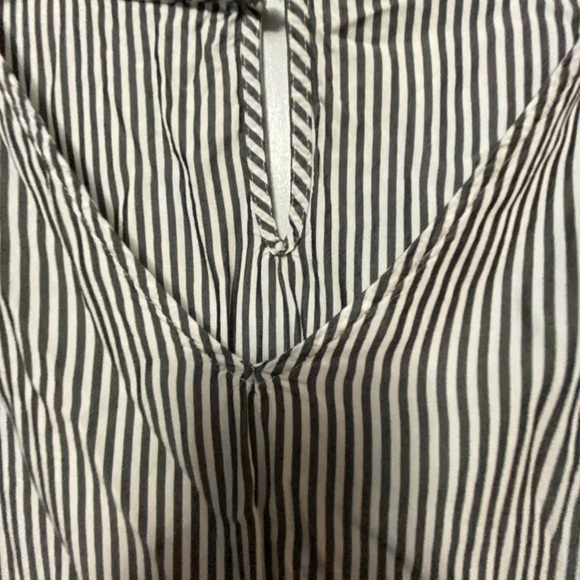 Blouse - Picture 2 of 5